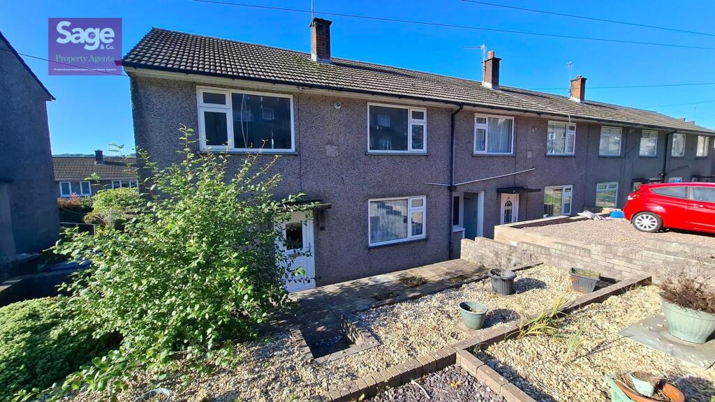3 bedroom end of terrace house for sale in Holly Road, Risca, NP11