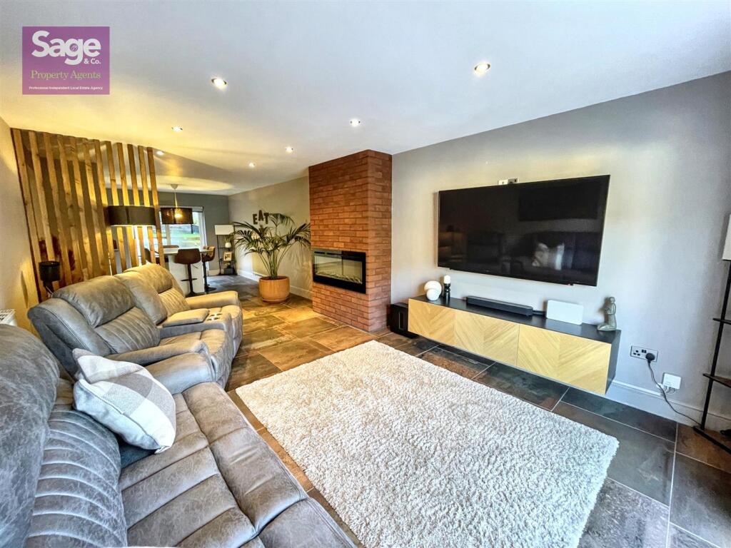 Main image of property: Ynysddu, Newport