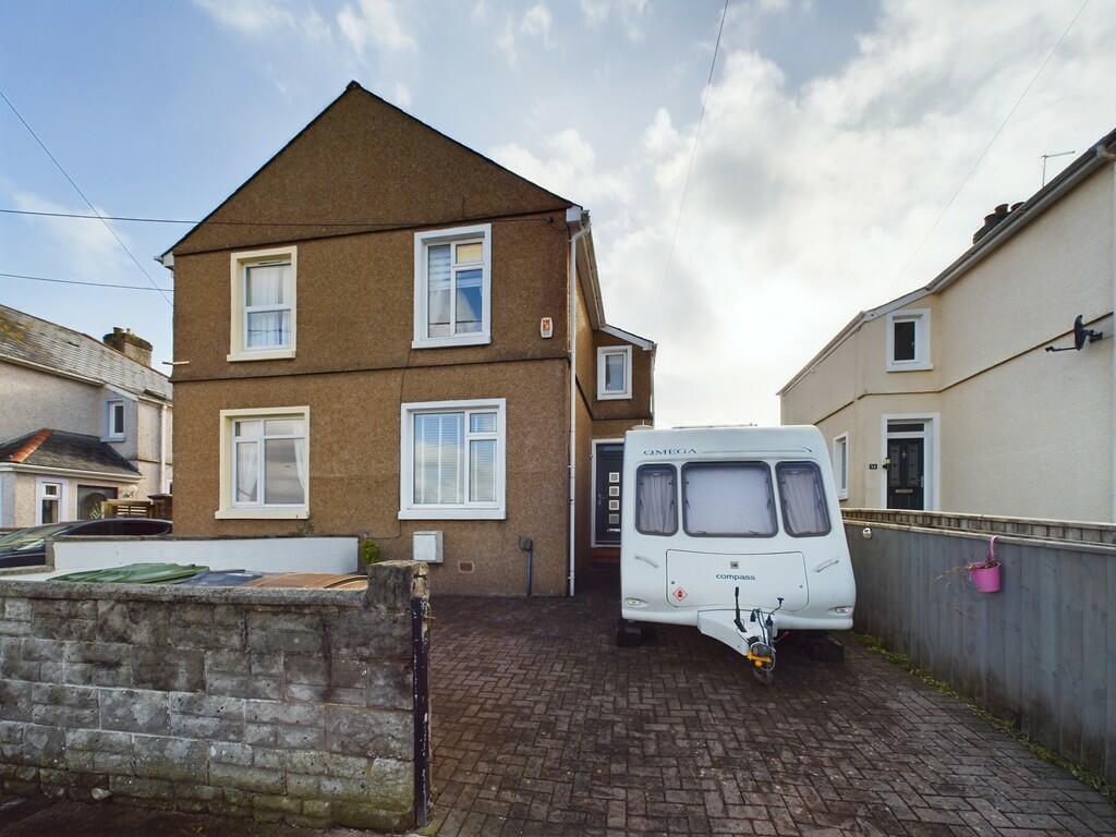 2 bedroom semidetached house for sale in Marina Road, Crownhill