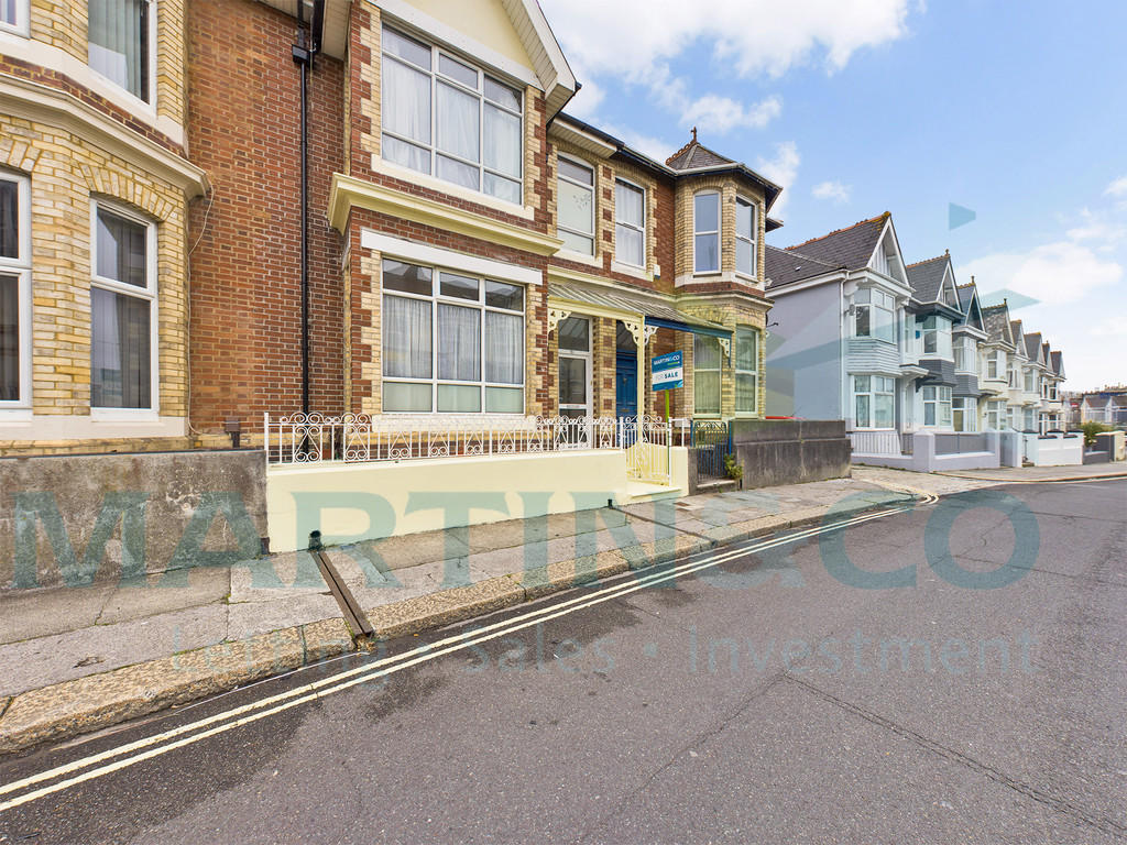 4 bedroom terraced house for sale in Mount Gould Road, Plymouth, PL4