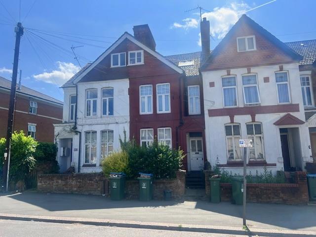 Main image of property: Bicester Road, Aylesbury, HP19