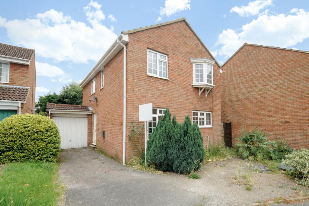 Main image of property: Lautrec Way, Aylesbury, HP19