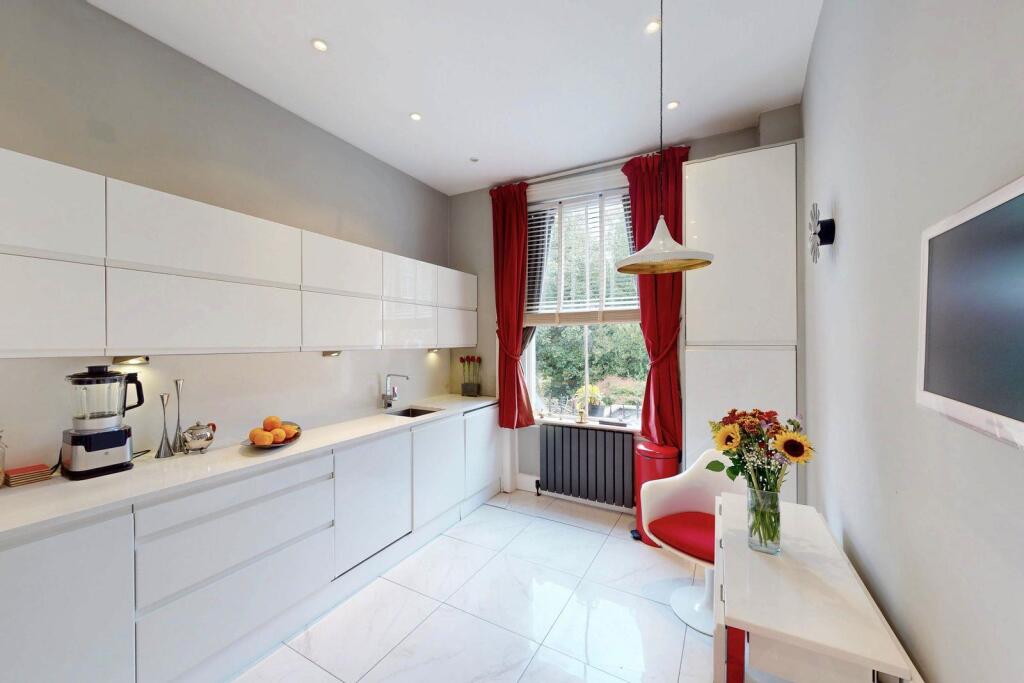 Main image of property: St. Pauls Road, London