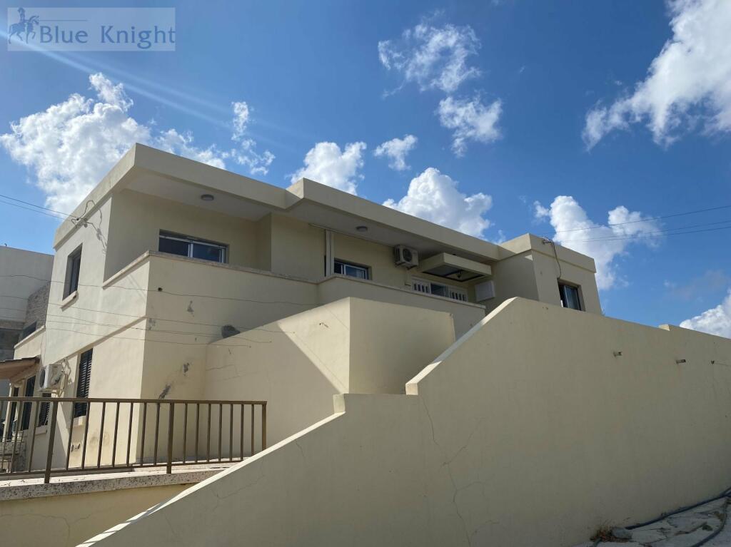 4 bedroom detached house for sale in Paphos, Giolou, Cyprus