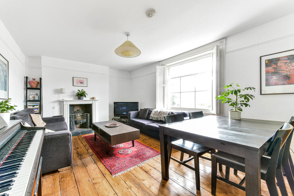 Main image of property: Crescent Grove, SW4