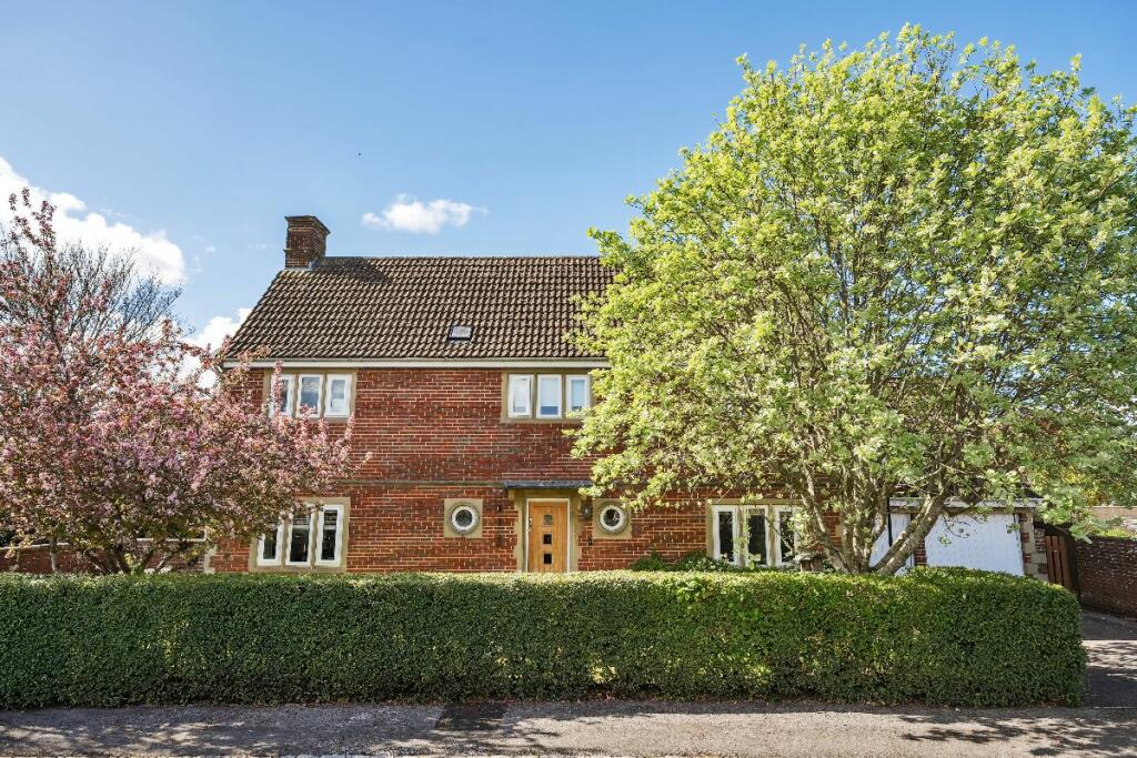 4 bedroom detached house for sale in The Butts, Steeple Ashton