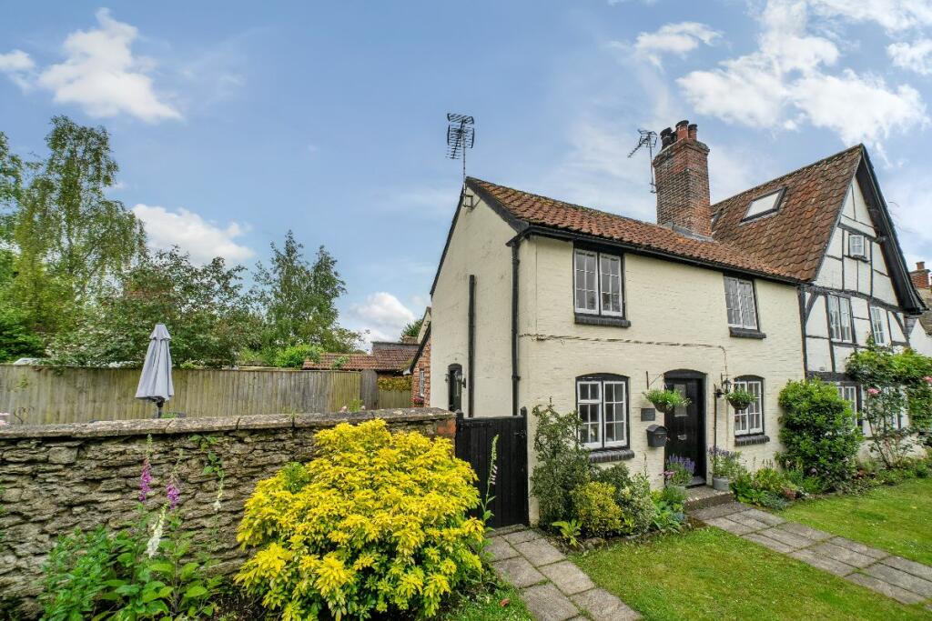 2 bedroom cottage for rent in Foxglove Cottage, The Strand, Steeple