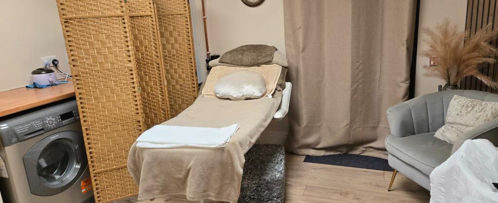 Additional property image - Salon Excel, Hackett Place, Hilperton, Trowbridge, Wiltshire. BA14 7GW