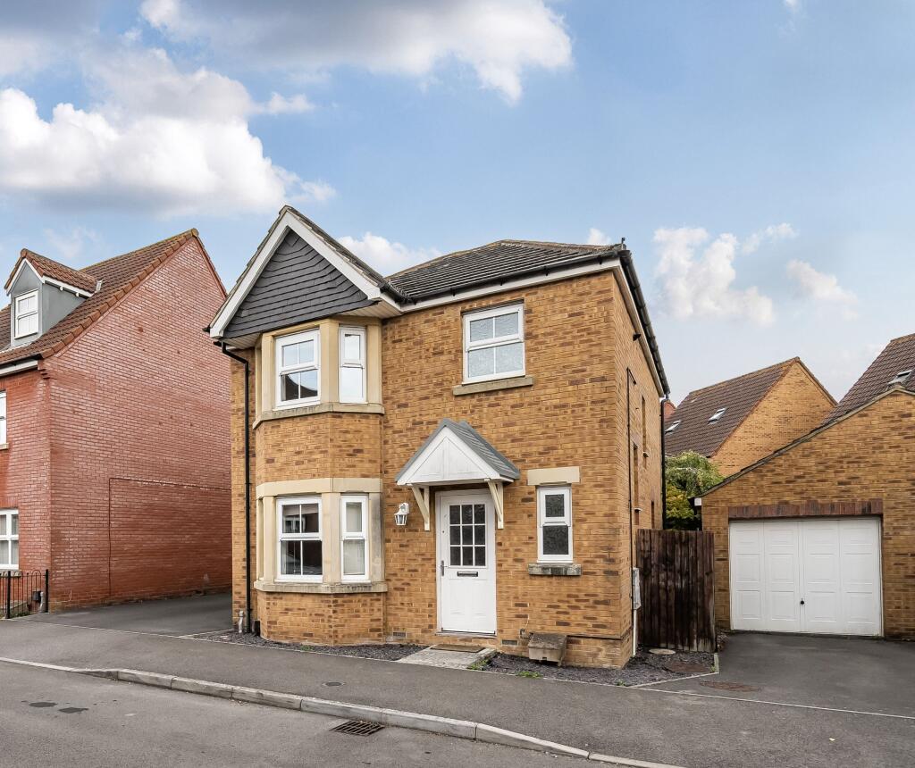 Main image of property: Oxford Gardens