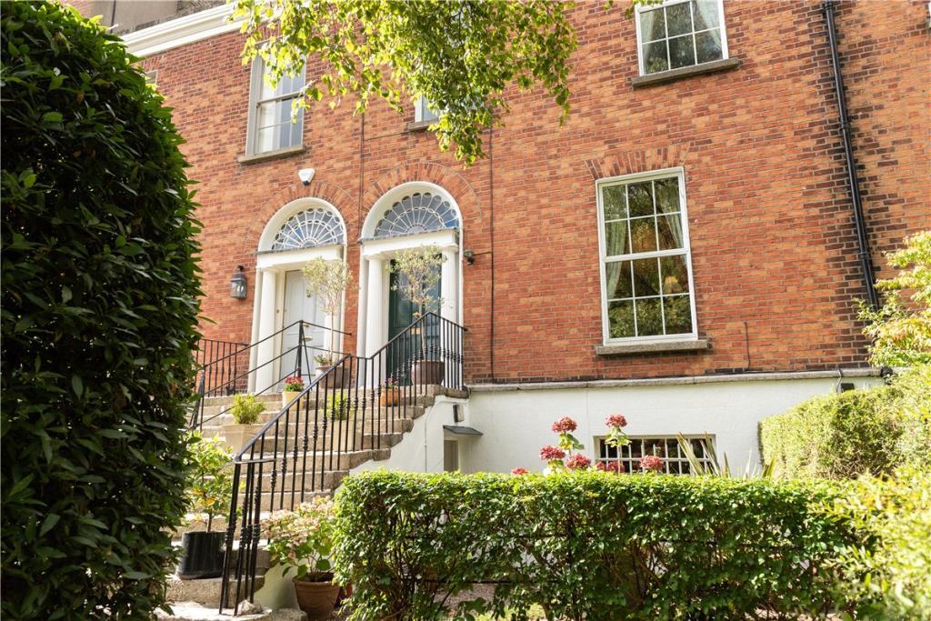 3 bedroom terraced house for sale in 37 Wellington Road, Ballsbridge