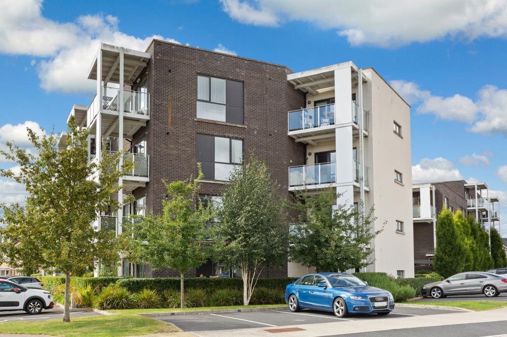 Main image of property: 1 Orchard Hall, Hamilton Park, Castleknock, Dublin 15, D15 V99X