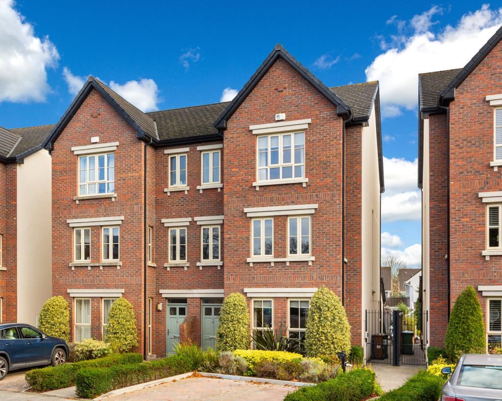 Main image of property: 14 Bracken Park Drive, Castleknock, Dublin 15, D15Y181