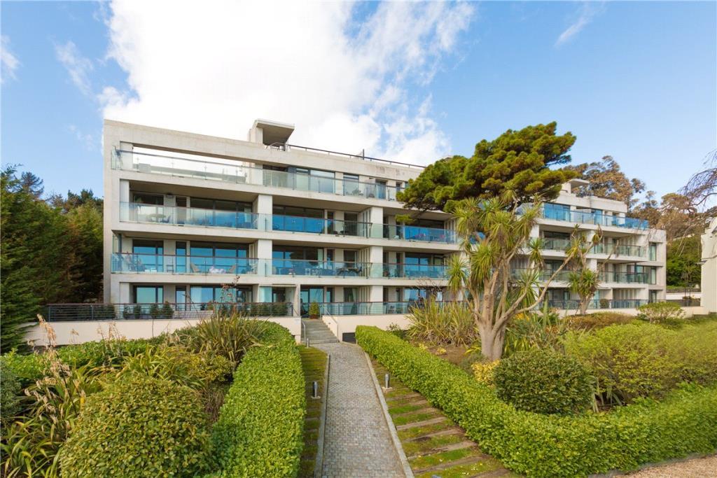 2 bedroom apartment for sale in 22 Killiney Court, Station Road