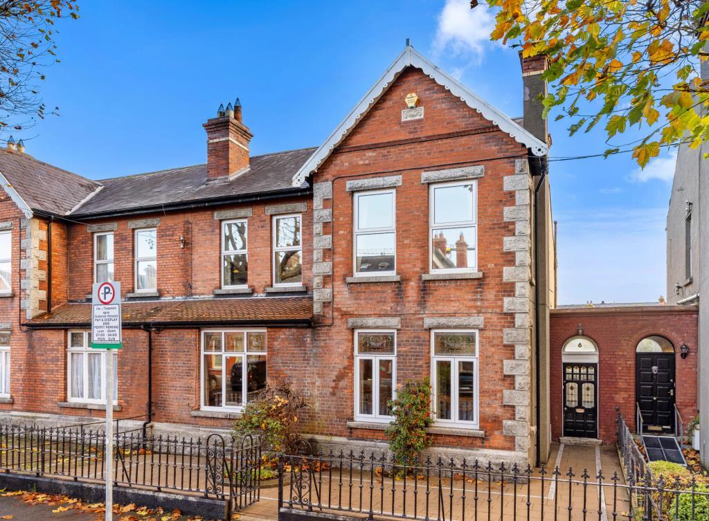 Main image of property: 6 Iona Park, Glasnevin, Dublin 9, D09 E7R2