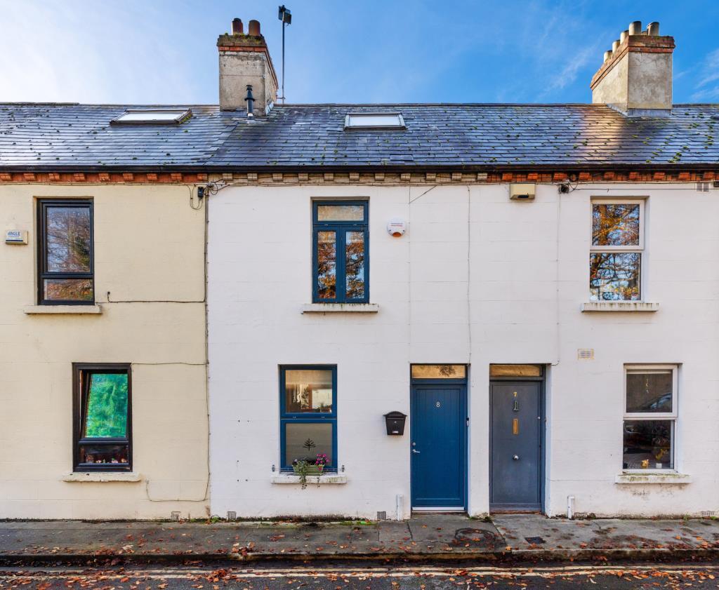Main image of property: 8 Millbourne Avenue, Drumcondra, Dublin 9, D09 HY61