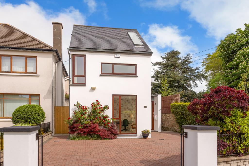 Main image of property: 10A Ailesbury Lawn, Dundrum, Dublin 14, D16 W218