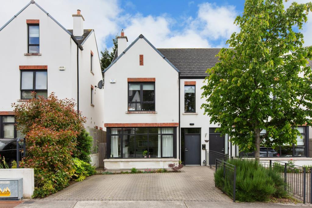 Main image of property: 3 Silverton, Harold's Grange Road, Rathfarnham, Dublin 16, D16 K312