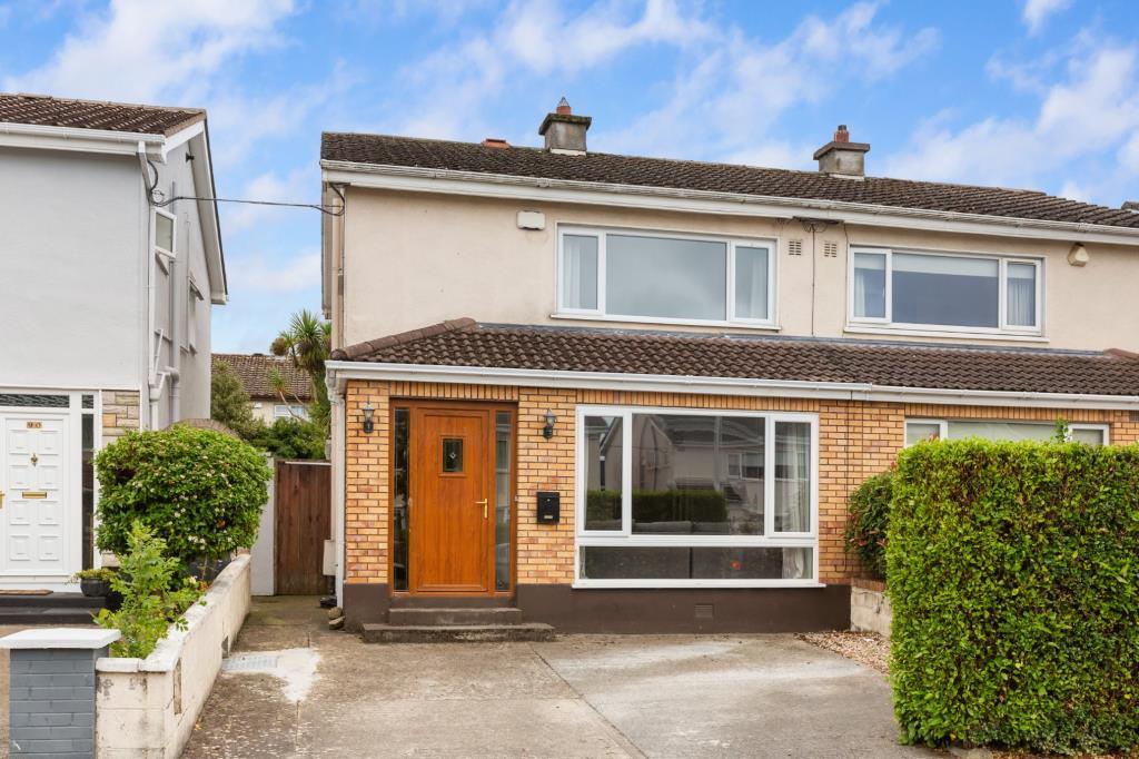 Main image of property: 88 Broadford Avenue, Ballinteer, Dublin 16, D16 A094
