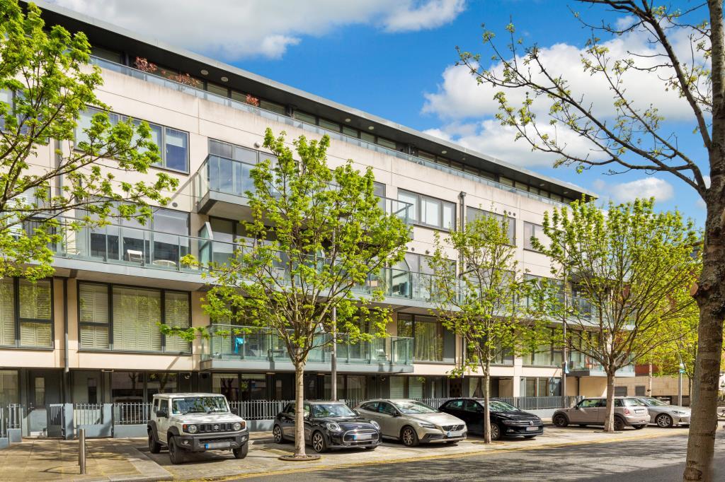 Main image of property: 3 Hanover Quarter, Asgard Road, Grand Canal Dock, Dublin 2, D02 PH66