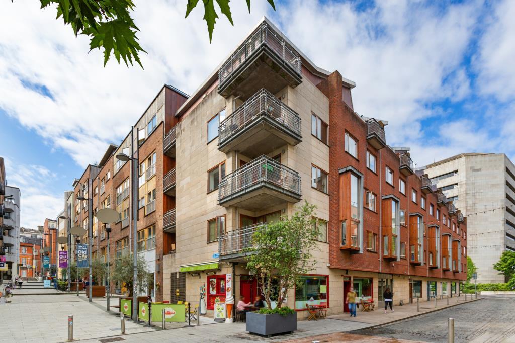 Main image of property: 11 Scarlet Row, Essex Street West, Temple Bar, Dublin 8, D08 Y2E1