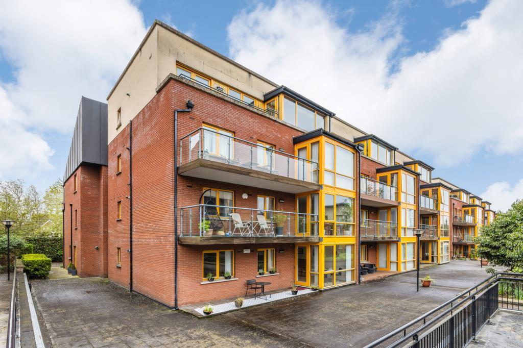 Main image of property: Apt, 121 Belgrove Park, Mount Prospect Lawns, Clontarf, Dublin 3, D03 XY13