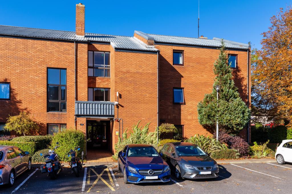 Main image of property: Apt, 6 Merchamp, Seafield Road East, Clontarf, Dublin 3, D03 VF50