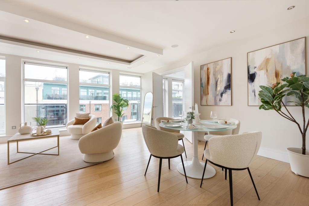 Main image of property: Penthouse, 161 Adelaide Square, Whitefriar Street, Dublin 8, D08 AC80