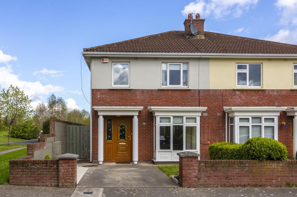 Main image of property: 39 Woodstown Heath, Knocklyon, Dublin 16, D16 FY60