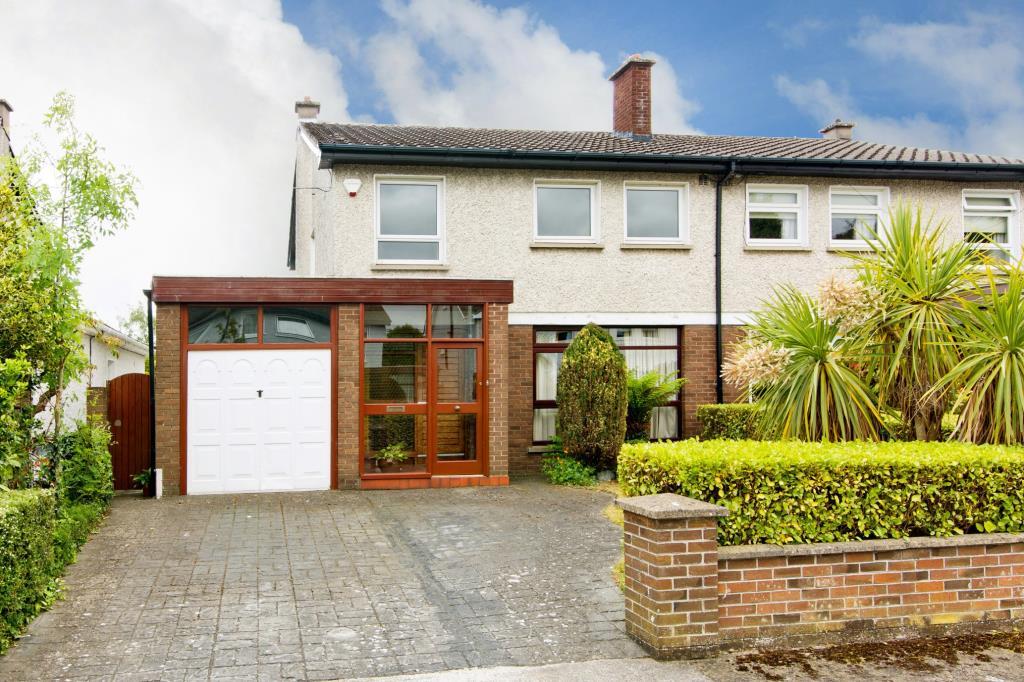 Main image of property: 126 Templeogue Wood, Templeogue, Dublin 6w, D6W H588