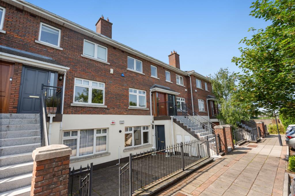 Main image of property: 17 Wainsfort Manor Grove, Terenure, Dublin 6W, D6W CX68