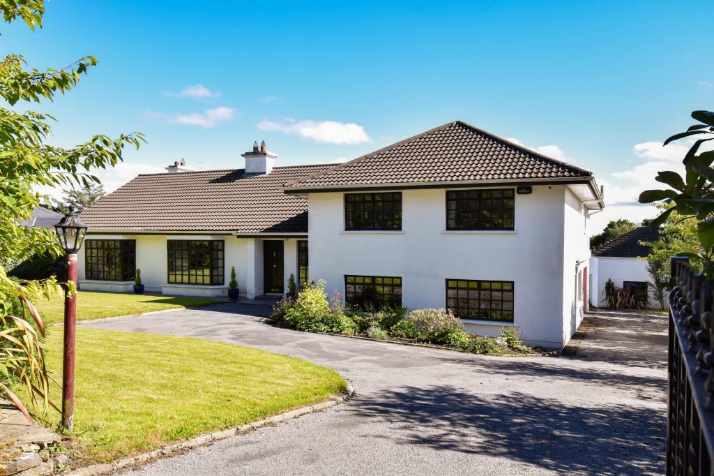 5 bedroom Detached home for sale in Cloonara House...