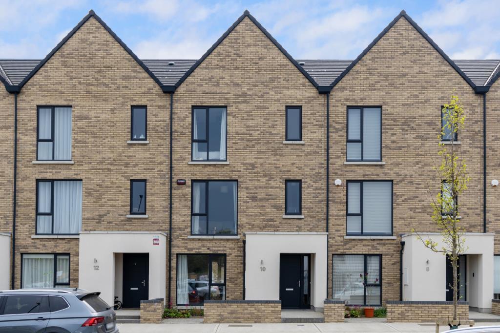 Main image of property: 10 Woodbrook Avenue, Woodbrook, Shankill, Co. Dublin, A98 H9K6
