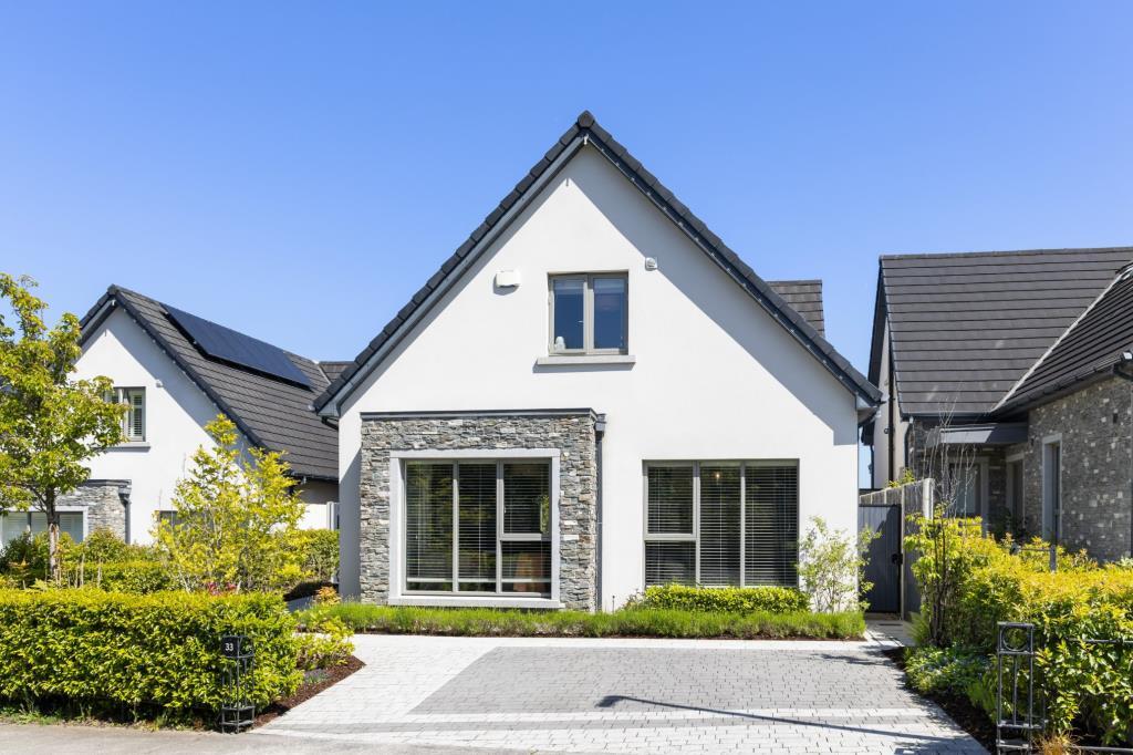 Main image of property: 33 Glenheron Walk, Greystones, Co Wicklow, A63NW10