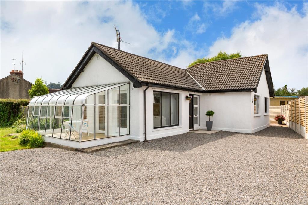 3 bedroom detached bungalow for sale in Willow Court, Chapel Road