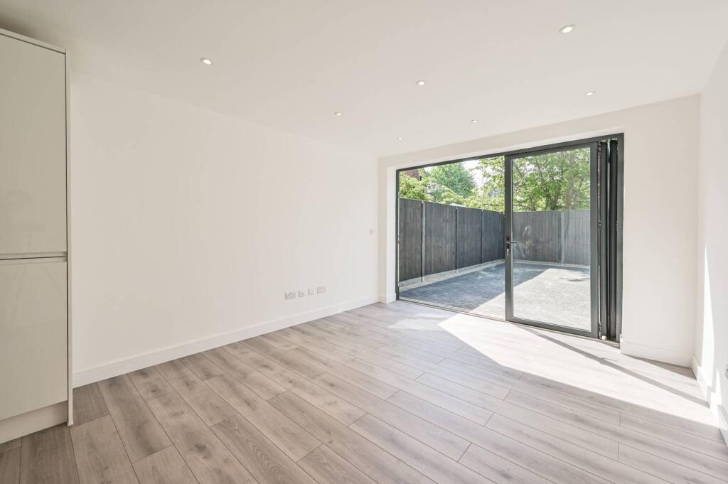 Main image of property: Victoria Road, New Barnet, EN4