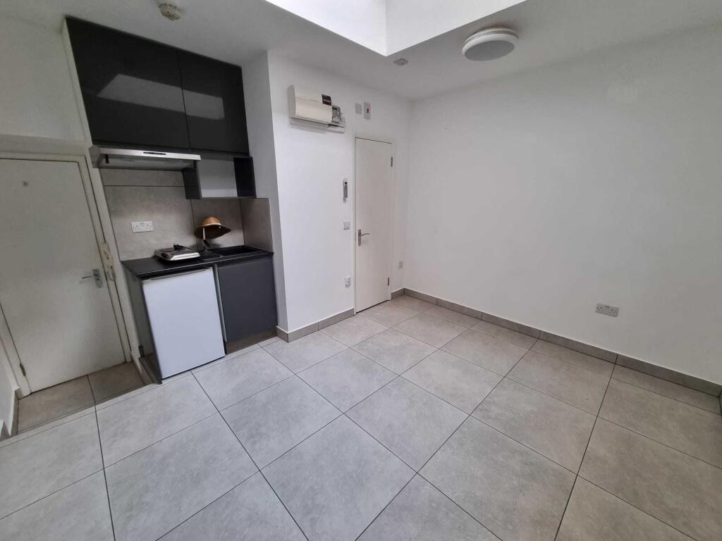 Main image of property: Middle Street, Brighton