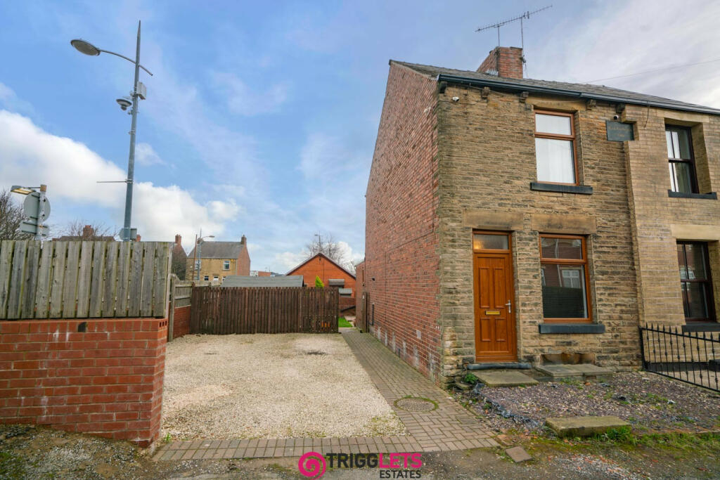 3 bedroom semidetached house for sale in Street, Hoyland