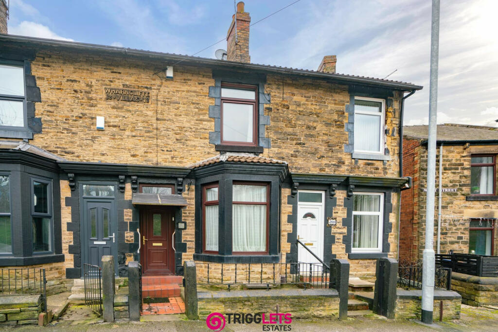 3 bedroom terraced house for sale in West Street, Hoyland, Barnsley, S74