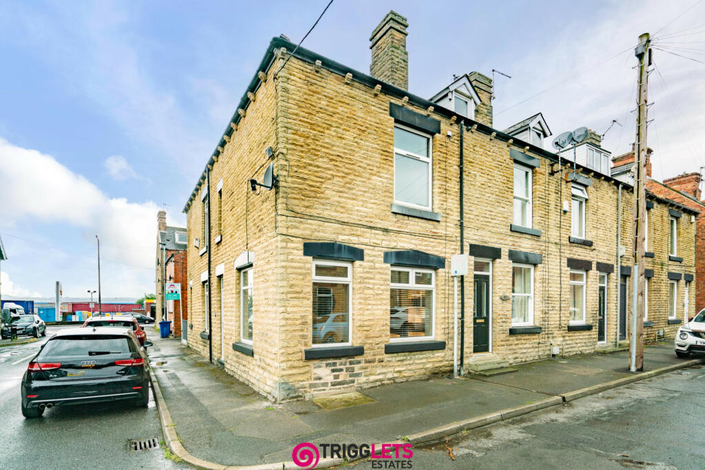 2 bedroom end of terrace house for sale in Allott Street, Hoyland