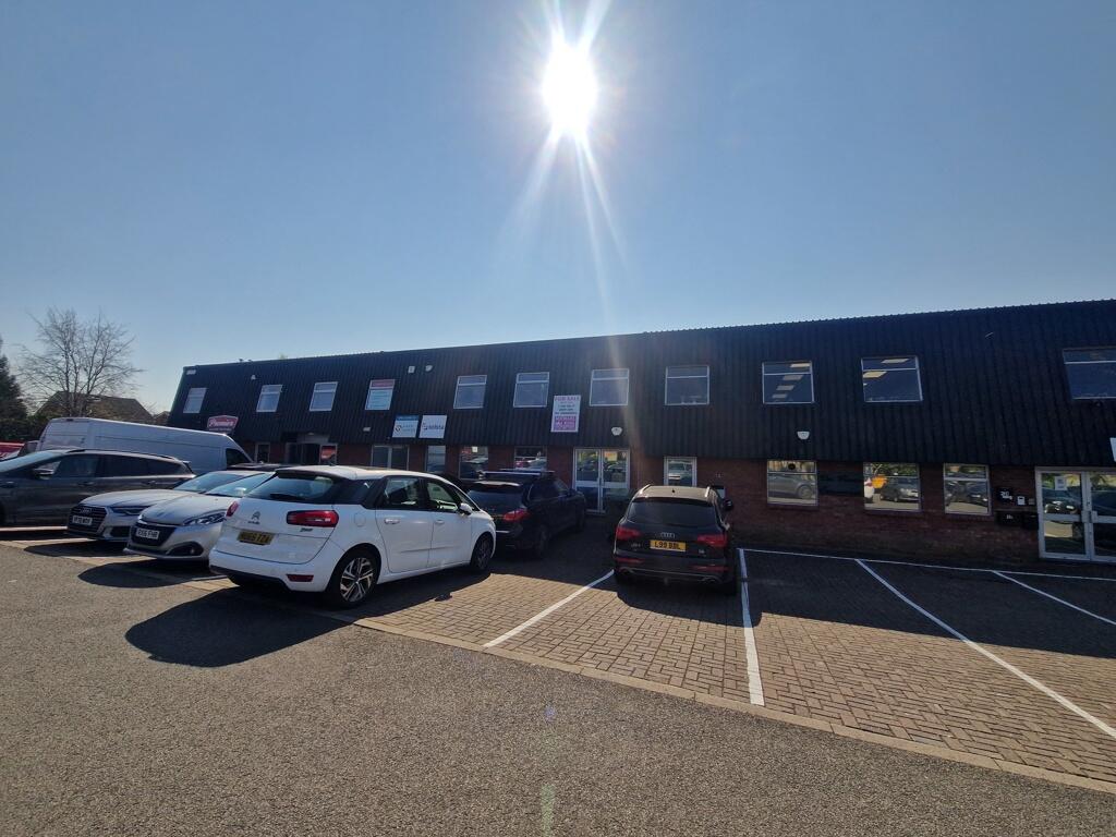 Main image of property: 20D Horseshoe Park, Pangbourne, Reading, Berkshire, RG8 7JW