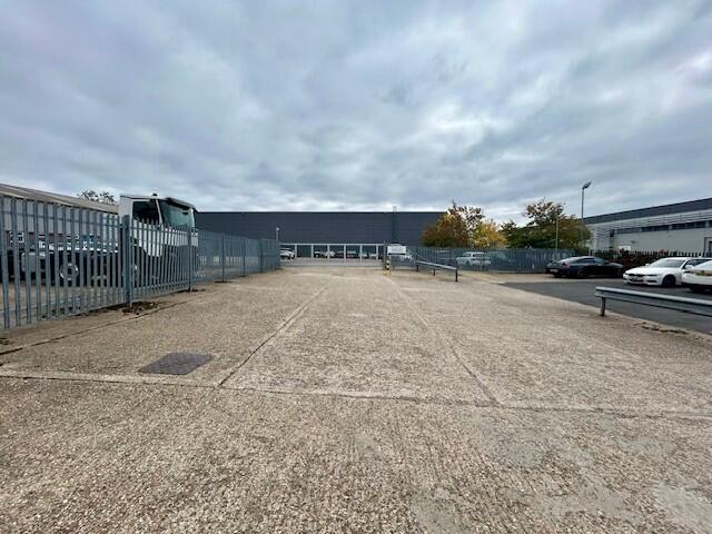 Main image of property: Unit B, Daytona Drive, Colthrop, Thatcham, West Berkshire, RG19 4NR