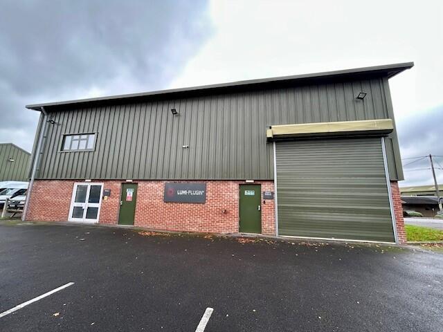 Main image of property: The Green Barn, The Long Yard, Ermin Street, Shefford Woodlands, Hungerford, West Berkshire, RG17 7EH