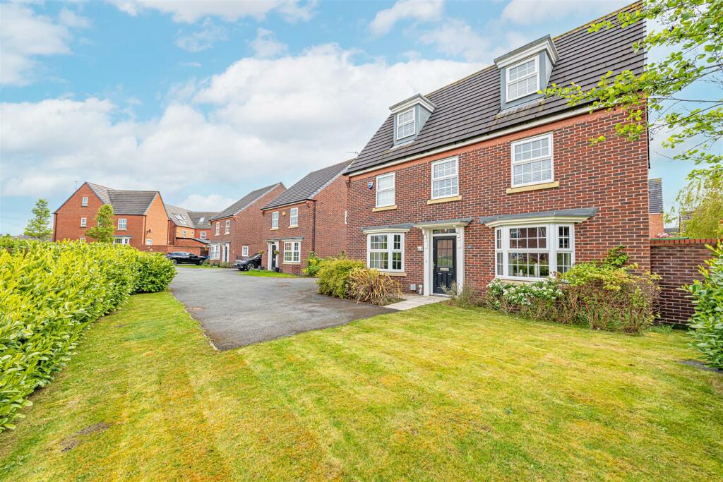 5 bedroom detached house for sale in Minnesota Drive, Great Sankey