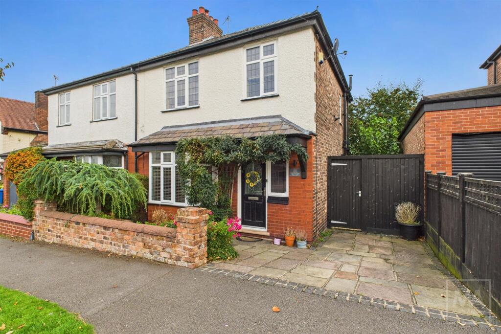 Main image of property: Walton Heath Road, Walton, Warrington