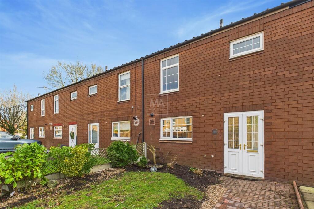 Main image of property: Trefoil Close, Birchwood, WA3