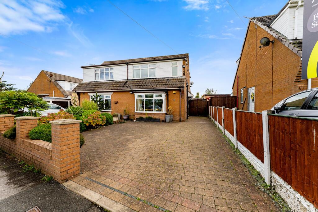 3 bedroom semi-detached house