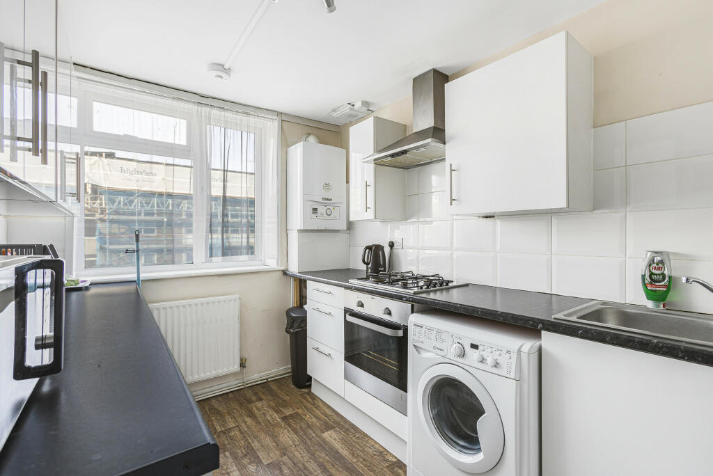 2 bedroom flat for sale in Flat 4 Fareham House, Marlowes, Hemel