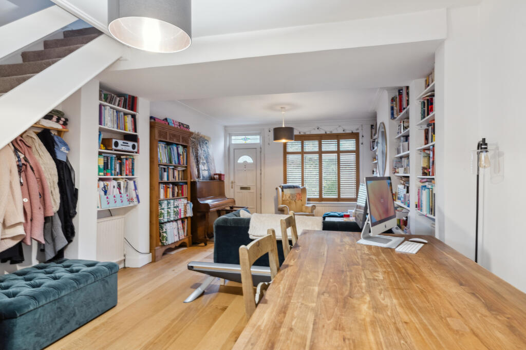 Additional property image - Oswald Road, St Albans, AL1 3AQ