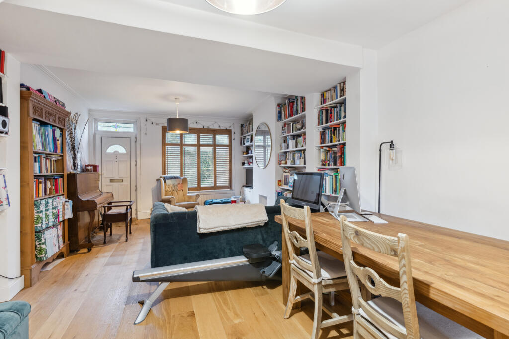 Additional property image - Oswald Road, St Albans, AL1 3AQ