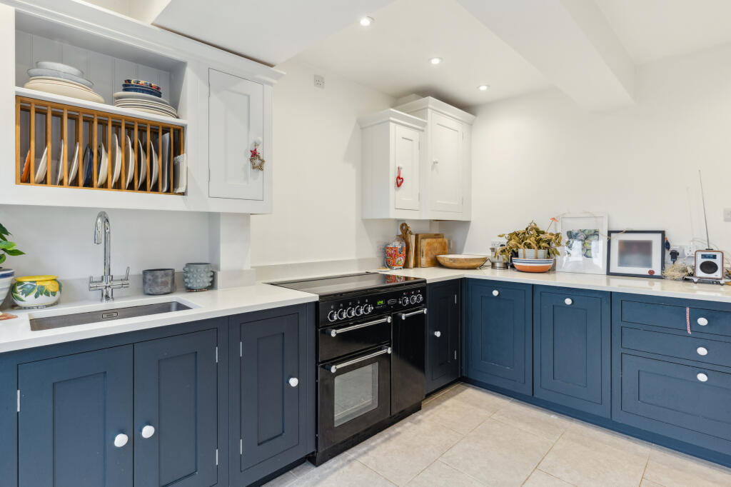 Additional property image - Oswald Road, St Albans, AL1 3AQ